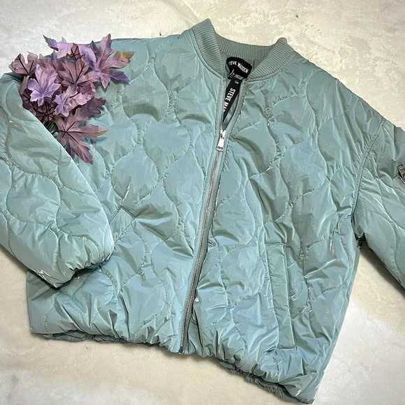 Steve Madden NWT Jade Vida Puffer Jacket - Medium - Picture 1 of 11